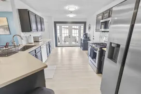 3BR Home with Firepit I Easy Access to NRG & FIFA - Image 4