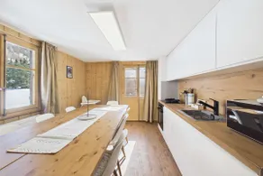 Family-Friendly Apartment w/ Mountain Views - Image 4