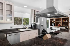 New Rare Westlake Pool Retreat–Book Summer Vacay! - Image 5
