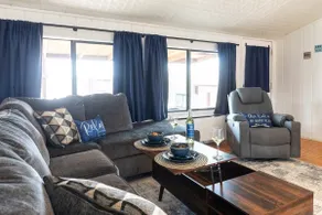 Best Sunsets on the Lake! 2-Bed 1-Bath | Gameroom! - Image 5