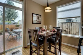 Historic 3BR Columbia Gorge - Hot Tub - Image 4
