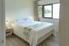 New 2BR Apartment with AC Near Lagoon & Dining - Image 2