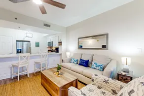 1BR beach view condo with balcony, amazing pool - Image 5