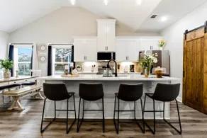 Stylish New Home Near Downtown Pine Mountain - Image 3