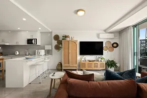 Classic Coastal Escape - 1 Bedroom Ocean Views - Image 5