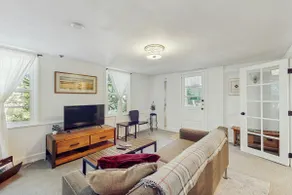 Quiet, walkable 2BR with pool, gardens & 2 patios - Image 4