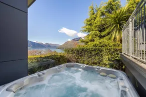 Remarkable Escape Breathtaking Views with Hot Tub - Image 5
