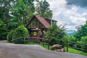 Songbird- Mountain Top Views - Ultimate Privacy - Image 3