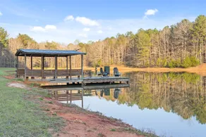 Firefly Farms | Private Lake, Hot Tub & Game Barn - Image 5