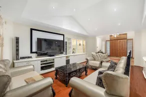 Spacious 4BR Waterfront Stay Pool Table AC - Image 5