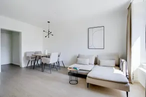 Oak Suite - 1.5 Room Studio in the City of Zurich - Image 2