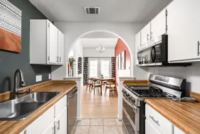 Vinyl Nest: Pool | Patio & Grill | Music| Sleeps10 - Image 3