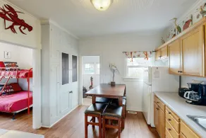 Dog-friendly cottage with great location, cozy int - Image 5