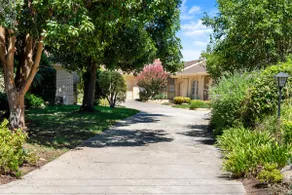 Toorak Escape - Serene Stay near Burnside Village - Image 5