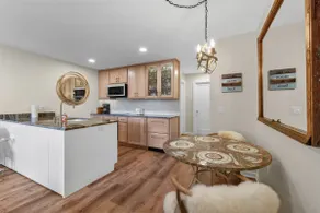 The Jewel Box - Fully Updated Downtown Condo w/ AC - Image 2