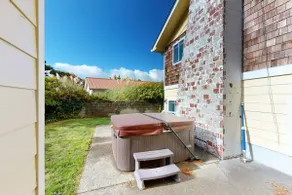 Ocean-view home - private hot tub, outdoor shower, - Image 2