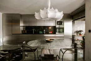 Luxury Waterfront Loft with Panoramic Views - Image 5