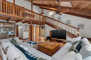 Black Butte Beauty with Grill and Wraparound Porch - Image 5