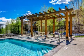 Luxury Condo with Private Balcony, Seasonal Pool, - Image 3