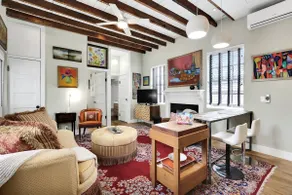 Cottage On Front, Downtown free parking! - Image 2