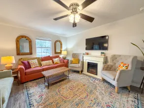 Sunny Lane: Family Fun Getaway, Sleeps 8 - Image 3