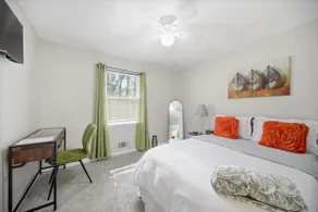 6 mi to Stone Mountain Park – Cozy Family Retreat - Image 5