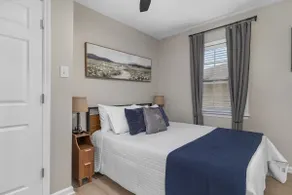 The Cottage on College Street - Image 3