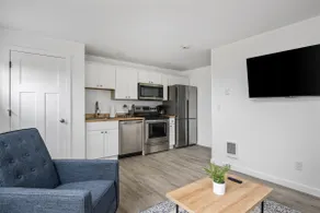 Ocean Rogue Inn Suite #3 - 1 BD Condo | Oceanfront - Image 3