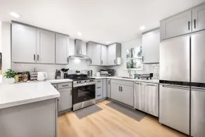 Newly Modern 4BR2BA Rambler by Super Market - Image 5