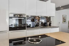 OldTown Penthouse Maisonette AC PrivateRooftop - Image 5