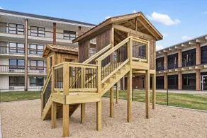 Cozy Creekside Landing - Image 4