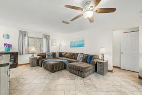 Aqua Queen - Pool 3BR - Image 2
