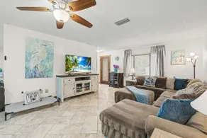 Aqua Queen - Pool 3BR - Image 4