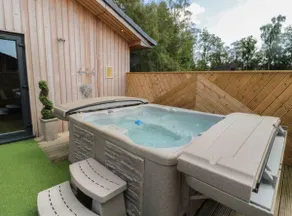 Cabin W Hot Tub, Sauna, King Beds, National Park - Image 2