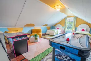 2 King Beds | Golf | Games | RV Parking - Image 4