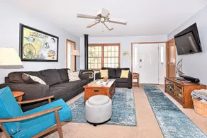 Spacious A-Frame Family Beach Getaway - Sleeps 8 - Image 5