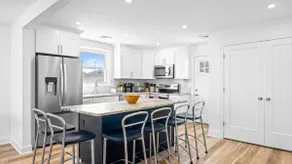 Newly Renovated 3br 2ba Rancher w Patio & Parking - Image 2