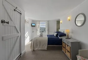 Rock Cottage - Image 4