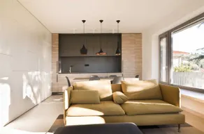 Two Bedroom Apartment With Sea View in Villa - Image 4
