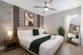 Chic South Tampa Retreat 2 King Beds Pool, Gym & - Image 3