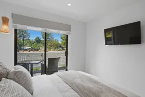 Orford Waterfront Cottage - Image 4