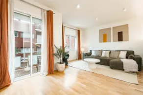 Beautiful apartment with Balcony in Barcelona - Image 2