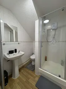 Central Margate Cinema Retreat With Spacious Garden - Image 5