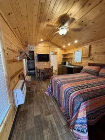 Cabin 1 - Image 3