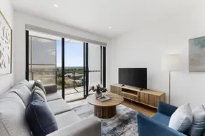 Spacious Newly 2 Bed Unit with Onsite Parking - Image 4