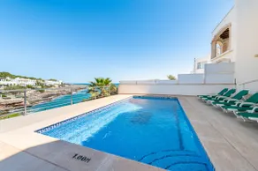 Villa Voramar en Cala DOr - Image 3