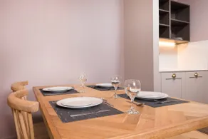 Modern Urban Oasis 2BR at Canada Cardens Wembley - Image 3
