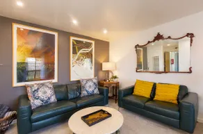 Abode at 124°West -Stylish Retreat Downtown Arcata - Image 5