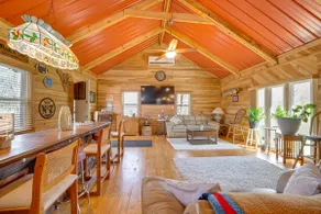 Private Hot Tub! Country Retreat in West Virginia - Image 4