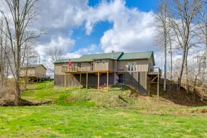 Private Hot Tub! Country Retreat in West Virginia - Image 3